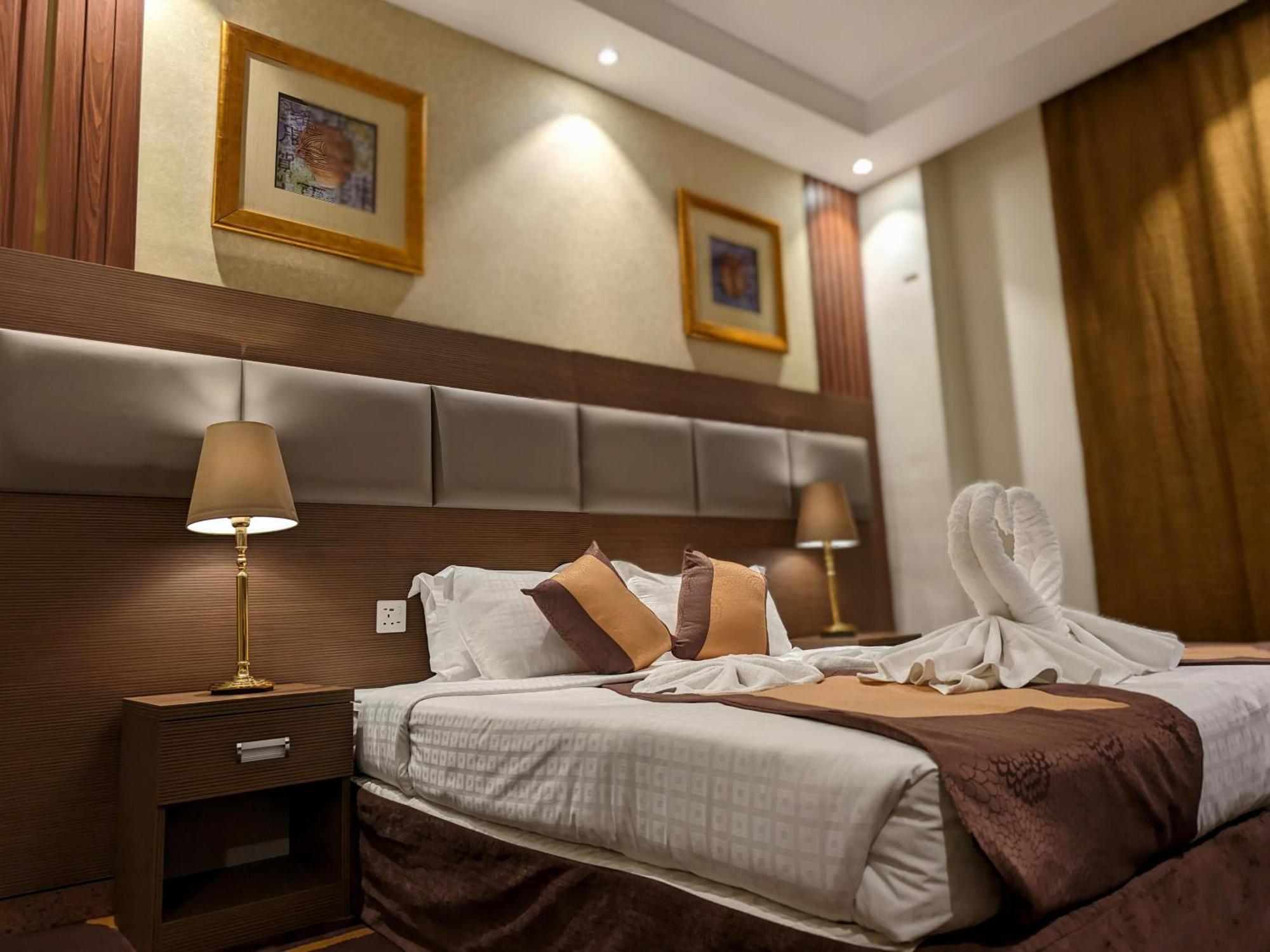 Qasr Al Ansar Golden Tulip Hotel Medyna Zewnętrze zdjęcie