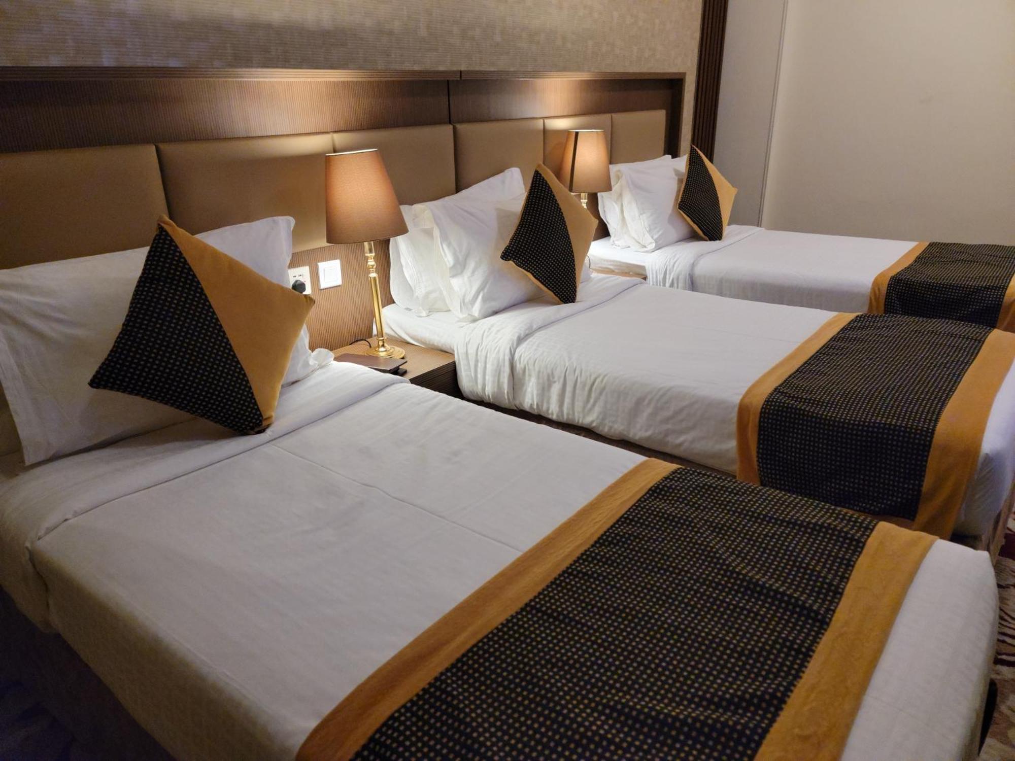 Qasr Al Ansar Golden Tulip Hotel Medyna Zewnętrze zdjęcie