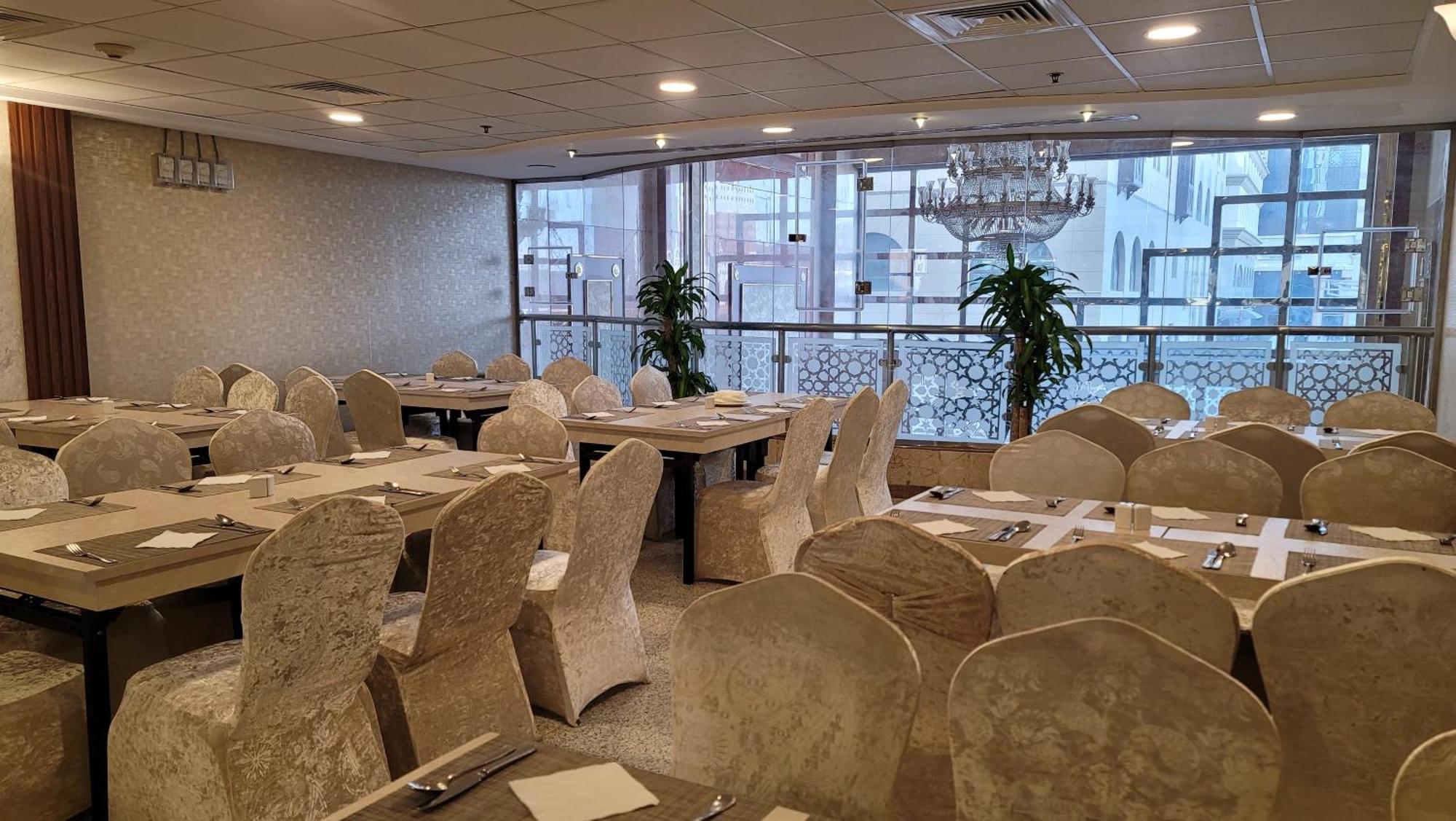 Qasr Al Ansar Golden Tulip Hotel Medyna Zewnętrze zdjęcie