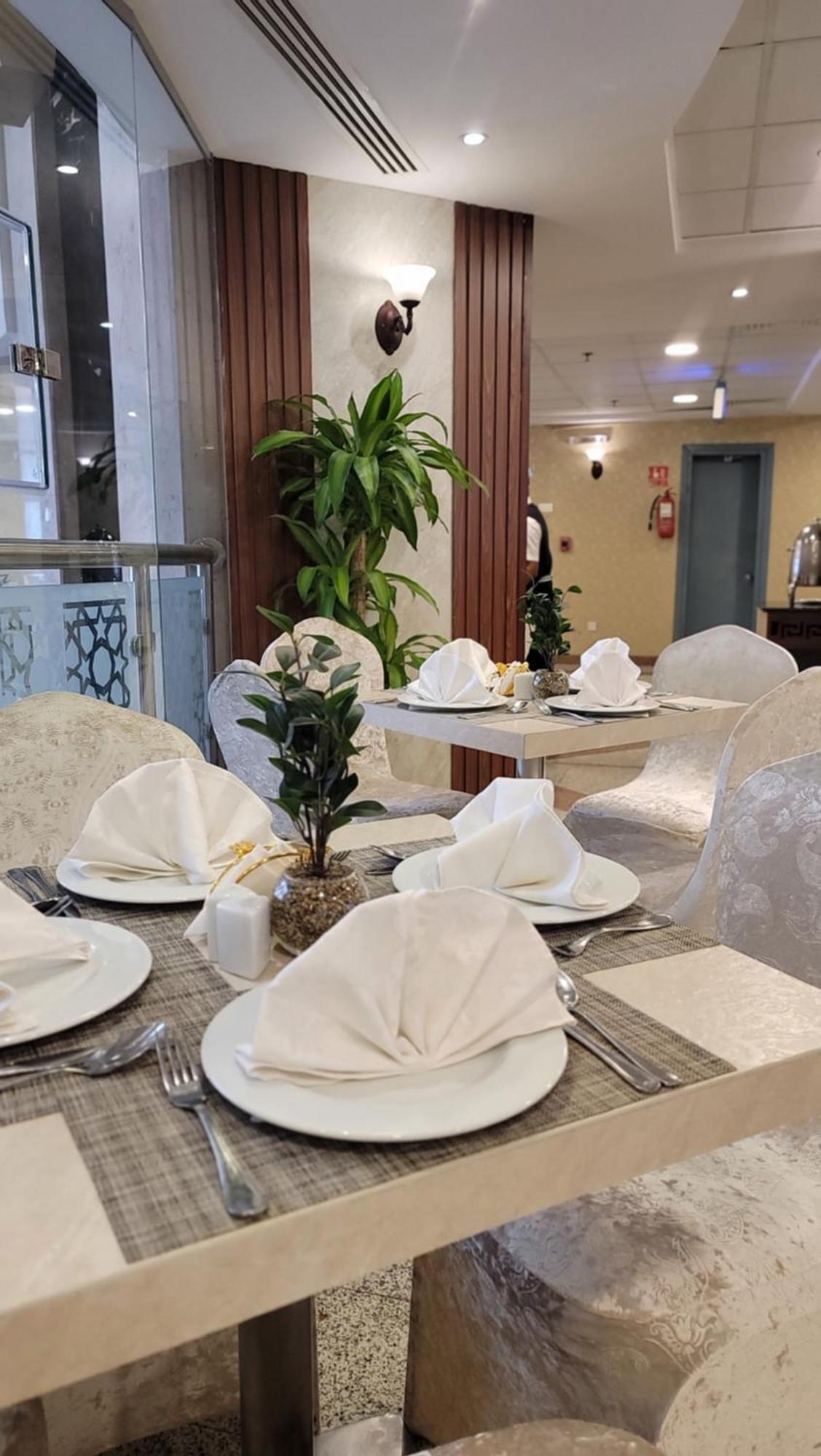 Qasr Al Ansar Golden Tulip Hotel Medyna Zewnętrze zdjęcie